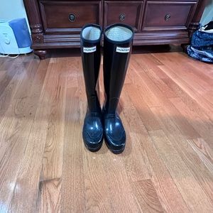 Hunter tall slim rain / snow boots